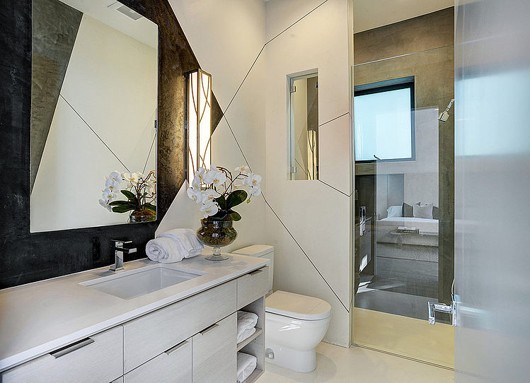 Hythe Court Home by Amit Apel Design