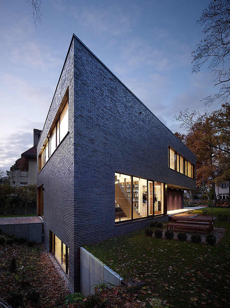 Berlin Residence by Gnädinger Architekten