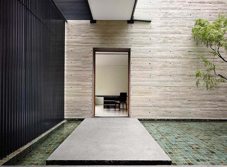 66MRN House by ONG&ONG