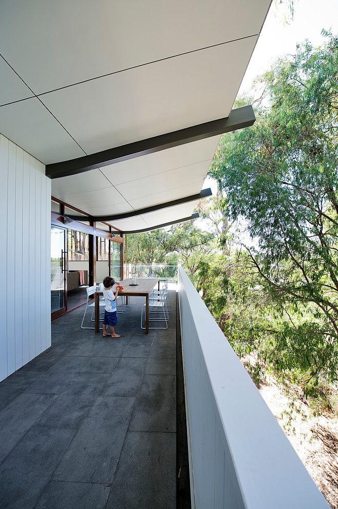 Mayfair Street House by Klopper & Davis Architects