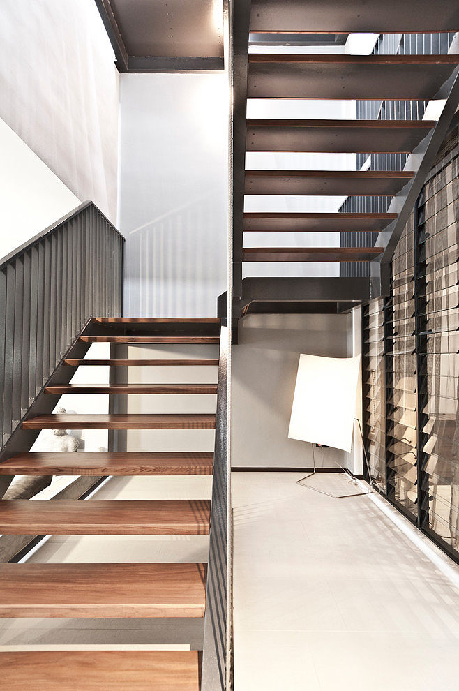 Terrace House by Architology