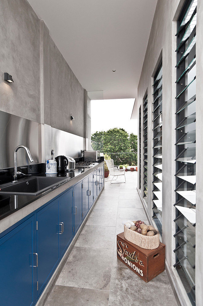 Terrace House by Architology