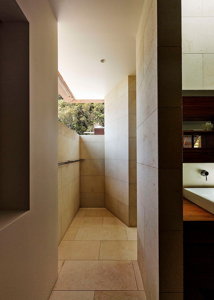 Pittwater House by Andrew Burges Architects
