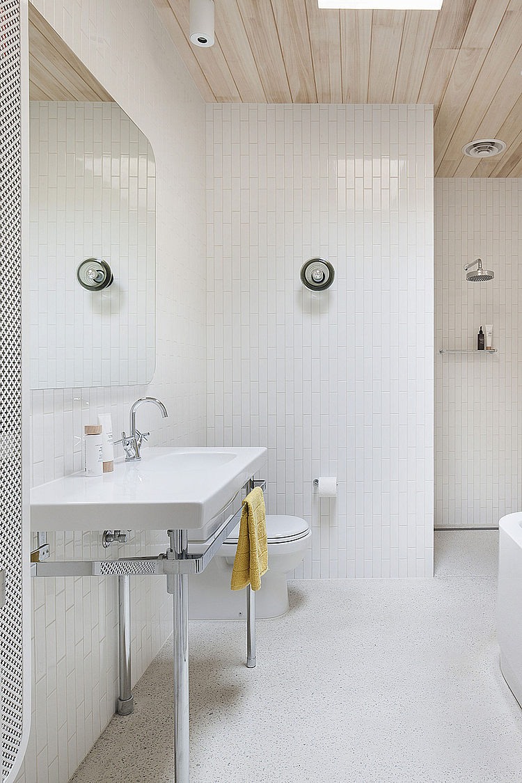 Brick House by Clare Cousins Architects
