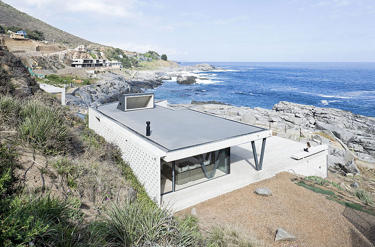 Rambla House by LAND Arquitectos