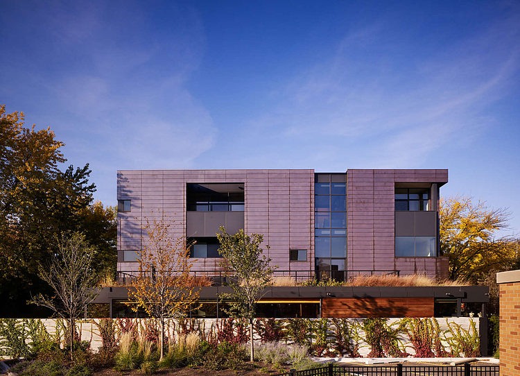 Orchard Willow Residence by Wheeler Kearns Architects