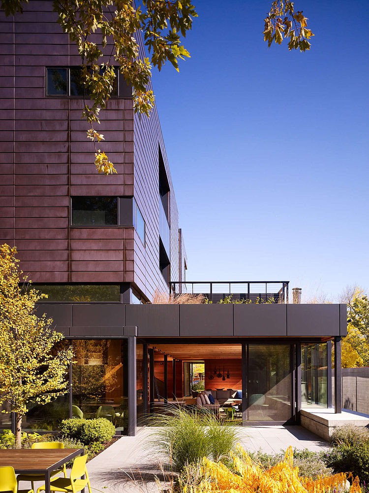 Orchard Willow Residence by Wheeler Kearns Architects