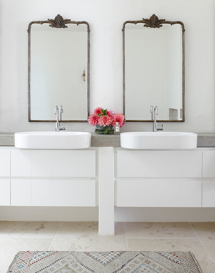 Beach House by Walter Barda Design