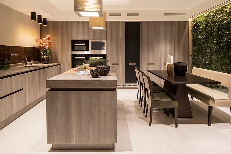 Eaton Mews North by Roselind Wilson Design