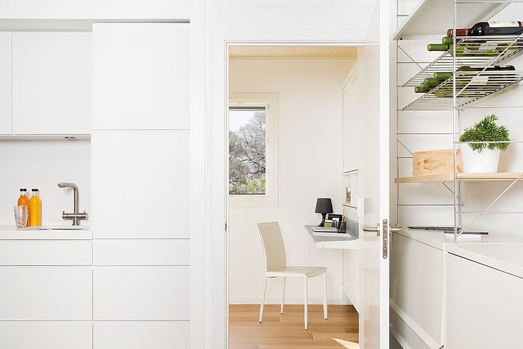 Prefab Retreat by Noem