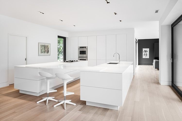 Prince Philip Residence by Thellend Fortin Architectes