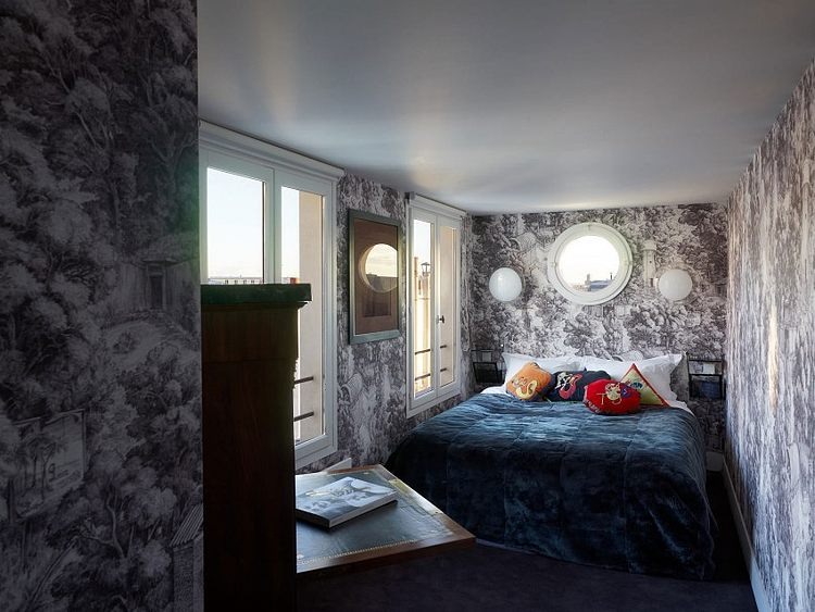 Apartment in Paris by Régis Larroque