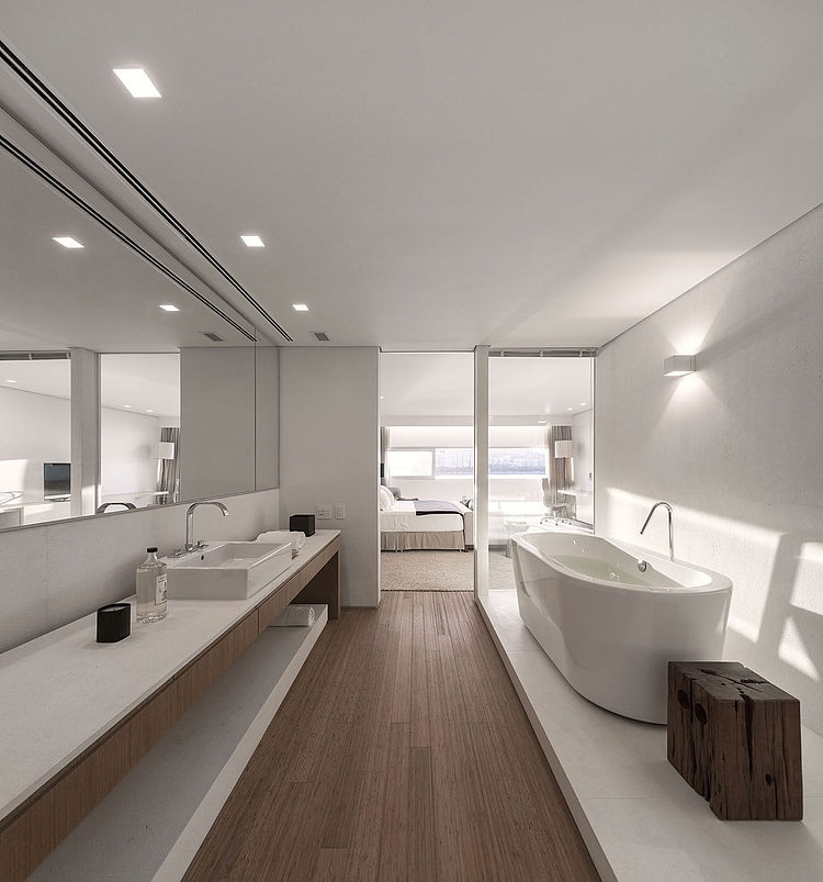 Urca Residence by Studio Arthur Casas