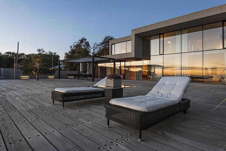 Modern Seaside Villa in Budskär