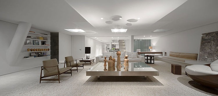 Urca Residence by Studio Arthur Casas