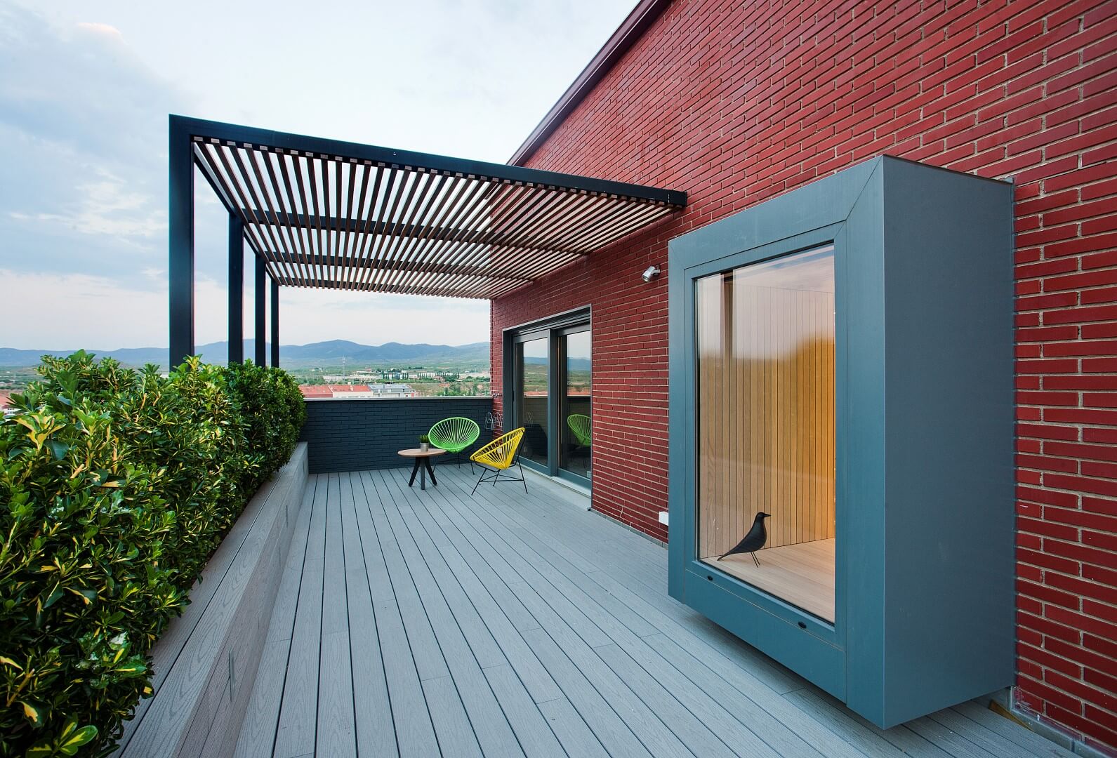 Terraza con piezas de diseño