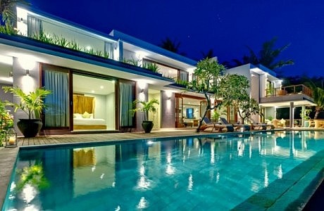 Malibu Cliff Villa in Lombok, Bali