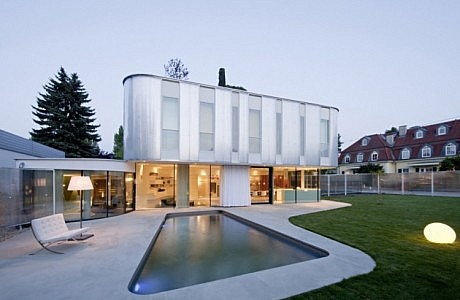 Amazing Modern House by Caramel Architects