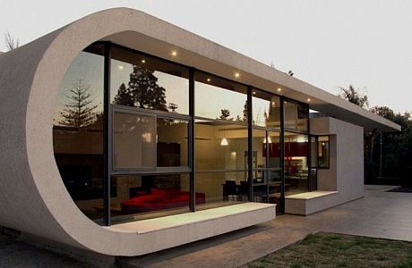 The Beam House by Uri Cohen Architects