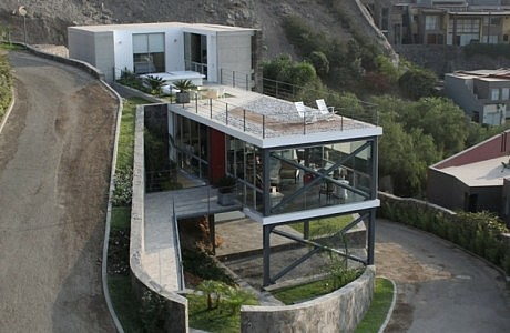 Interesting Mirador House by 2.8x Architects