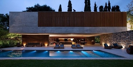 Ipes House by StudioMK27 - 1