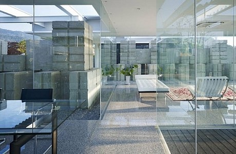 Glass House by NAF Architect & Design