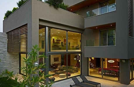 Kifisia Residence by N. Koukourakis & Associates