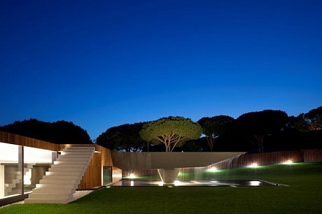 Casa Vale Do Lobo by Arqui+ - 1