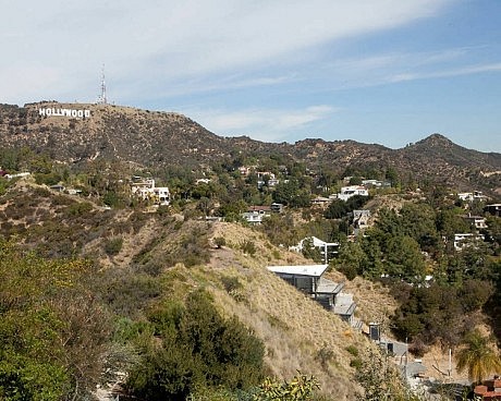 Hollywood Hills Residence by Francois Perrin - 1