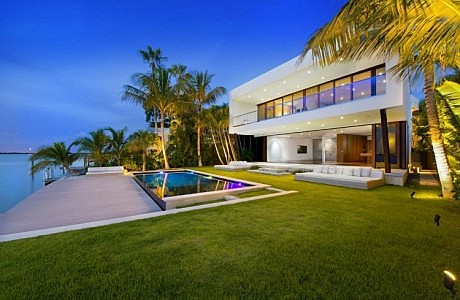Eddie Irvine Residence by Luis Bosch