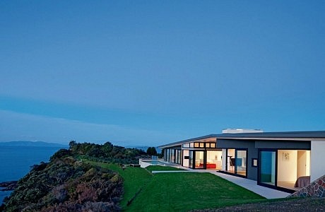 Korora House by Daniel Marshall Architects