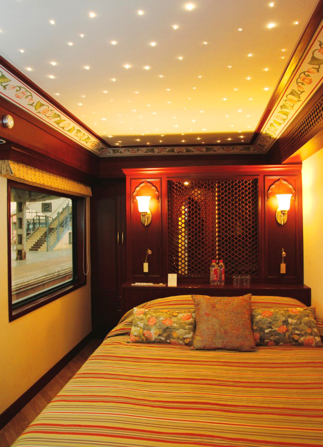 A Luxury Train in India – Maharajas’ Express