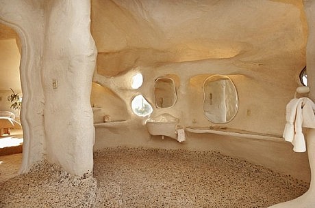 Flintstones Style House In Malibu - 10