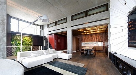 Industrial Loft Apartment in Kiev - 14