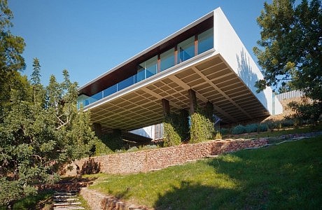 BF House by OAB and ADI Arquitectura