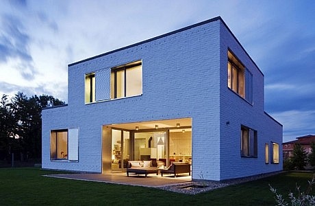 House in Dunaújváros by ZSK Architects