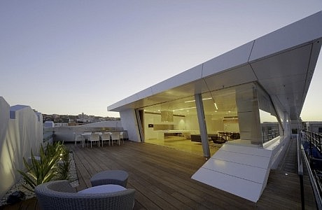 Bondi Beach Penthouse by MPR Design Group