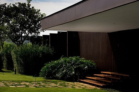 HS House by Studio Arthur Casas - 4