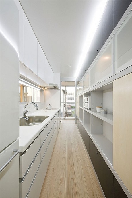 IO by Osamu Morishita - 4