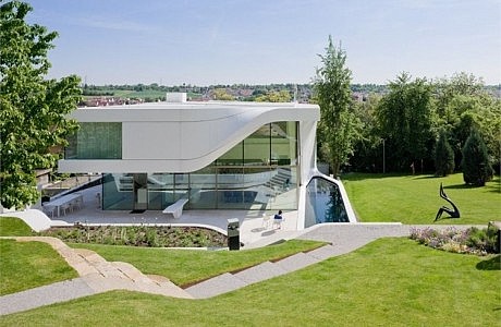 Weinberg House by UNStudio