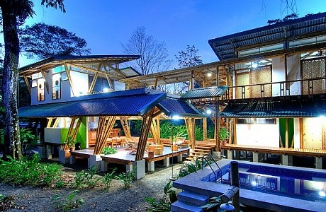 Casa Atrevida by Luz de Piedra Arquitectos