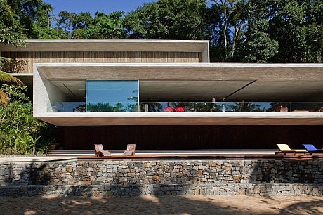 Paraty House by Studio MK27 - 1