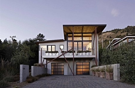 Stinson Beach House by WA Design