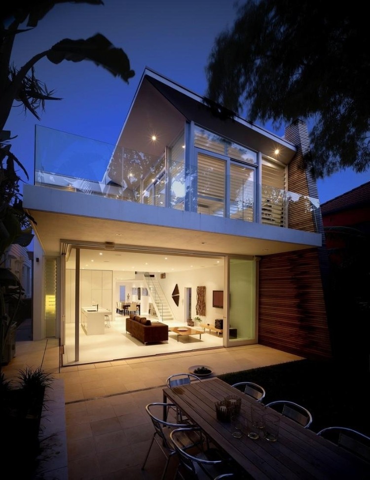 Kerr House by Tony Owen Architects