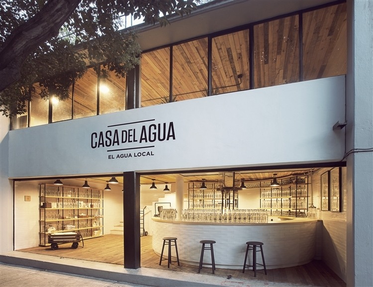 Casa Del Agua by TH INC