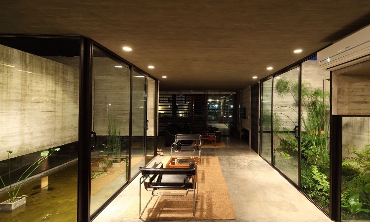 BA House by BAK Arquitectos