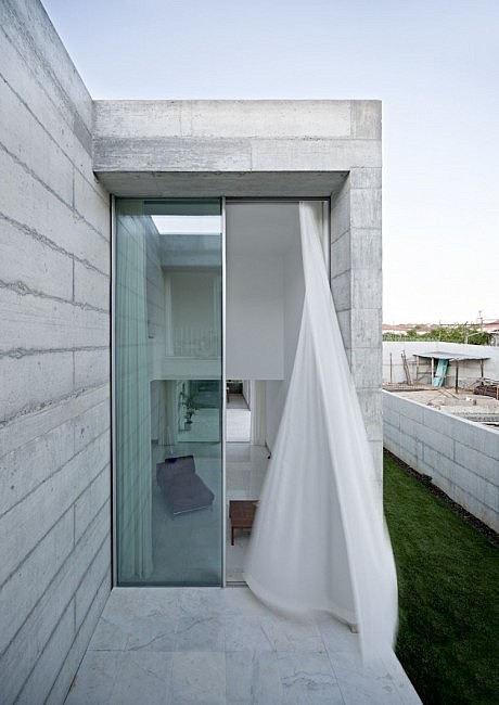 House in Moreira by Phyd Arquitectura - 6