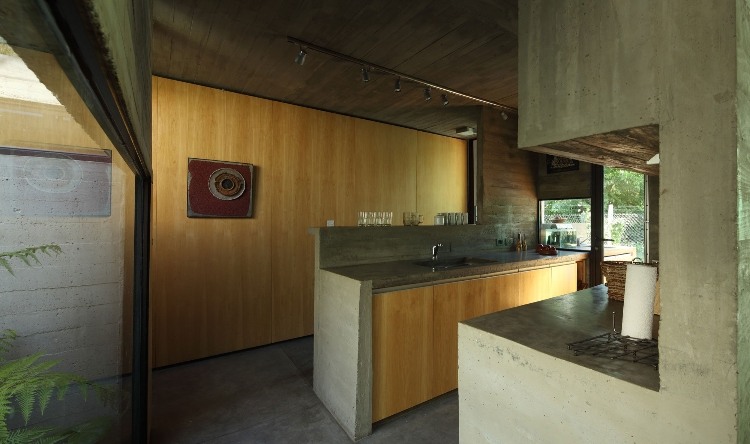 BA House by BAK Arquitectos