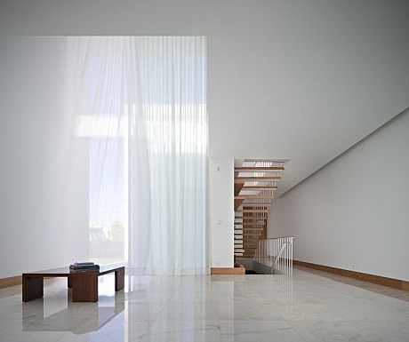 House in Moreira by Phyd Arquitectura - 9