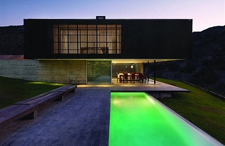 O House by 01ARQ